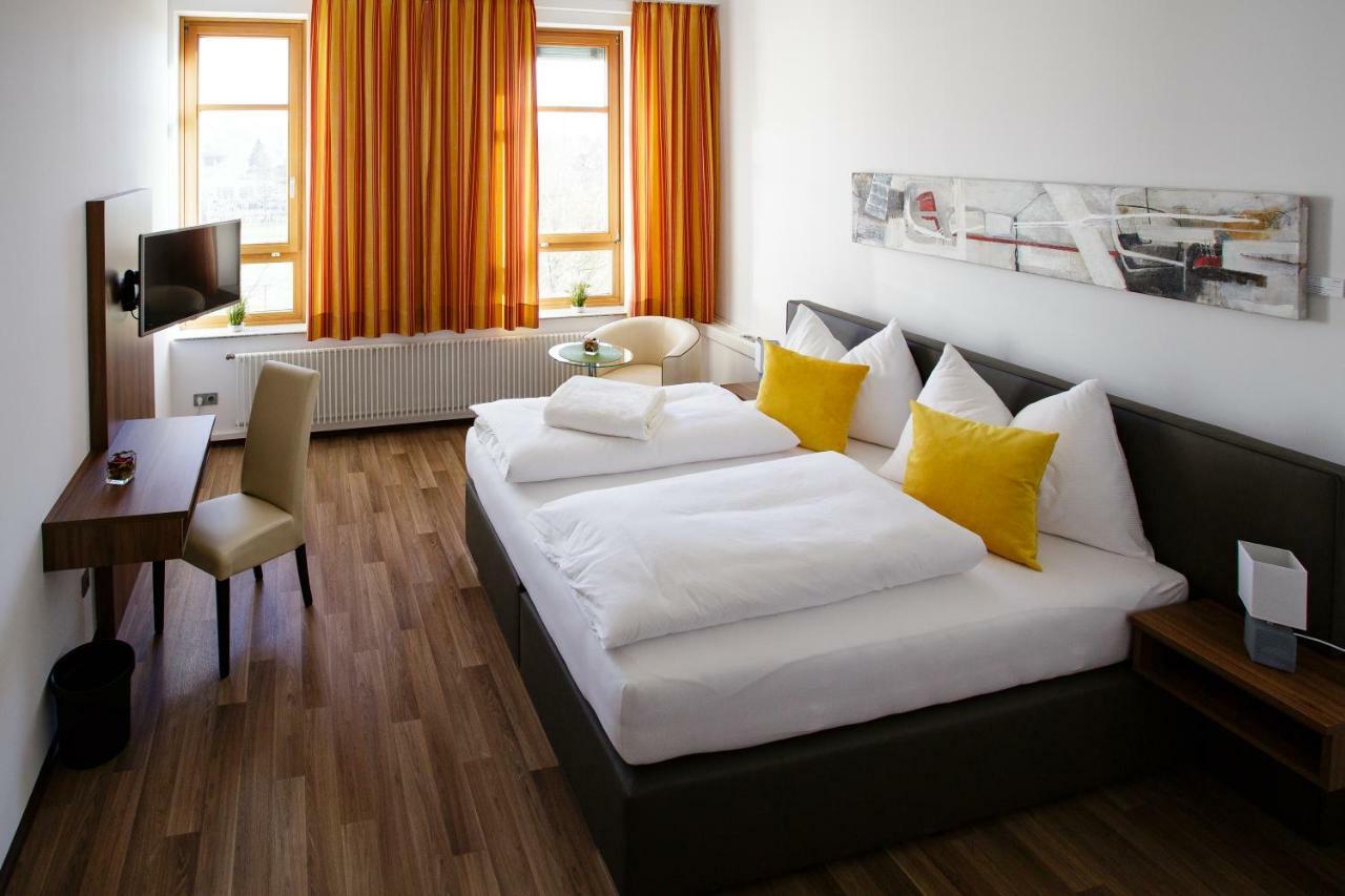 Health Vital Comfort Guestrooms Wels Exteriör bild